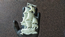 Load image into Gallery viewer, Frigate resin applique, boat moulding, furniture appliques, little frigate onlay, sea mouldings