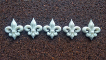 Load image into Gallery viewer, Silicone mold for mini Fleur De Lys appliques 5+5 , Fleur de lis Applique, Fleur de lys Mould, Molds for Clay, Molds For Resin, furniture moldings (Copy)