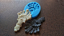 Load image into Gallery viewer, Silicone Mold for Ornate Furniture Embellishment : Vintage Upcycling (13.9cm)