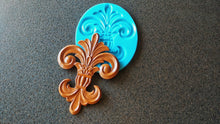 Load image into Gallery viewer, Fleur de Lis Silicone Mold: Vintage Heraldic Embellishments (19.5cm) , Fleur de lis Applique, Fleur de lys Mould, Molds for Clay, Molds For Resin, furniture moldings (Copy) (Copy)