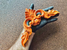 Load image into Gallery viewer, Furniture decorative Corners with wood texture Appliques: Furniture Embellishment (19x19cm)