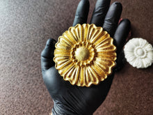 Load image into Gallery viewer, Furniture Rosette Silicone Mold: Wood Carving Embellishment, 9.7cm