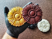 Load image into Gallery viewer, Furniture Rosette Silicone Mold: Wood Carving Embellishment, 9.7cm