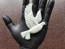 Load image into Gallery viewer, Pigeon Resin overlay: Furniture Applique, Bird embellishment (11cm)