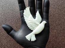 Load image into Gallery viewer, Pigeon Resin overlay: Furniture Applique, Bird embellishment (11cm)