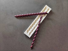 Load image into Gallery viewer, Silicone mold for trim appliques, Rope/Braided moulding castings, twist Carvings (21.5cm)