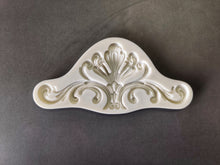 Load image into Gallery viewer, Pediment casting Food-Grade Silicone Mold, Furniture carvings mold 17.5 cm long