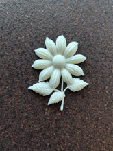Load image into Gallery viewer, Silicone mold for flower castings, fondant, chocolate, clay, resin, plaster, soap