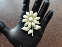 Load image into Gallery viewer, Silicone mold for flower castings, fondant, chocolate, clay, resin, plaster, soap
