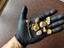 Load image into Gallery viewer, Silicone mold with a hummingbird and plants, mold for chocolate, fondant, clay, resin