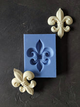 Load image into Gallery viewer, Fleur De Lis Applique Silicone Mold