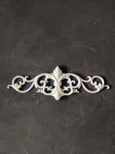 Load image into Gallery viewer, Silicone Mold for vintage style french element 19 cm long