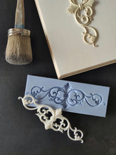Load image into Gallery viewer, Silicone Mold for vintage style french element 19 cm long
