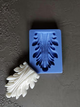 Load image into Gallery viewer, Acanthus Silicone Mold applique