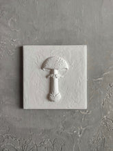 Load image into Gallery viewer, Mushroom resin molding