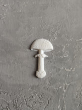 Load image into Gallery viewer, Mashroom Silicone Tile Mold