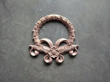 Load image into Gallery viewer, Wreath Silicone Mould