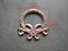 Load image into Gallery viewer, Wreath Silicone Mould