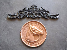 Load image into Gallery viewer, Horse Medallion Large Silicone mould