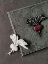Load image into Gallery viewer, Beet, beetroot resin applique, vegetables mouldings for furniture makeover, furniture appliques, resin furniture ornaments, resin mouldings