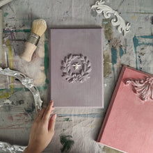 Load image into Gallery viewer, Wreath resin moulding, furniture applique, furniture onlay, wreath element, resin castings