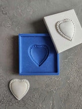 Load image into Gallery viewer, Silicone Tiles Mold Heart , Silicone Forms, Silicone Moulds, Mold For Appliques, Hearts Applique