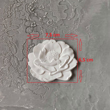 Load image into Gallery viewer, Silicone Mold Flower, Silicone Forms, Silicone Moulds, Mold For Appliques, molds for clay, mold for resin