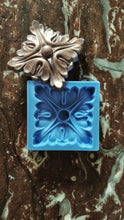 Load image into Gallery viewer, Silicone Mold Leaf Square, Furniture applique mould , mold for resin , mold for clay , furniture upcycling  molding