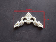 Load image into Gallery viewer, Silicone mould for corners decorative appliques, furniture embellishment, upcycling supplies