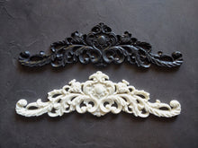 Load image into Gallery viewer, Central furniture resin embellishment pediment 30cm long, furniture appliques, wall pediments, vintage ornate upcycling