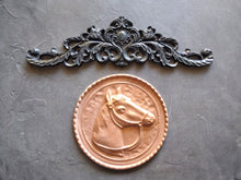 Load image into Gallery viewer, Silicone Mold for furniture central pediments 30 cm Long