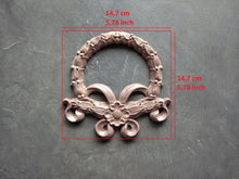 Load image into Gallery viewer, Silicone mold for decorative wreath, moulds for clay, molds for resin, wreath molding, christmas molds, furniture appliques