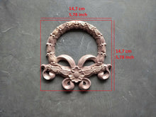 Load image into Gallery viewer, Silicone mold for decorative wreath, moulds for clay, molds for resin, wreath molding, christmas molds, furniture appliques