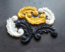 Load image into Gallery viewer, Acanthus Leaf Carving for Furniture Decoration, Furniture Applique, DIY Craft Art, 2 Pcs