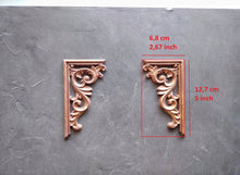 Load image into Gallery viewer, Silicone mold for ornate corners 12.7x6.8cm. Furniture embellishment appliques with wood texture, furniture overlays, mold for resin