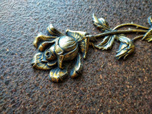 Load image into Gallery viewer, Chic Rose silicone mold , Wall Decor central applique silicon form Furniture Appliques roses molds