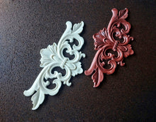 Load image into Gallery viewer, Silicone Large Mold for vintage ornate pediments 32cm long, upcycled furniture, furniture pediment, concrete mold