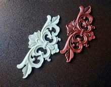Load image into Gallery viewer, Large Resin pediment embellishment 32cm / furniture appliques, wall decore, antique pediment, resin appliques, furniture upcycle