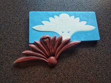 Load image into Gallery viewer, Silicon Mold for furniture decorative embellishment ,Wall pediment, Furniture Ornament, mold for clay, Furniture Appliques