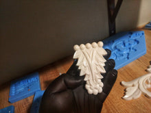 Load image into Gallery viewer, Acanthus style resin corbels (2 pcs), furniture makeover, furniture brackets, furniture embellishment, acanthus mouldings