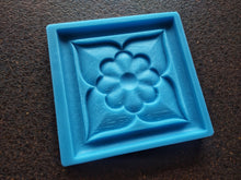 Load image into Gallery viewer, Silicone mold for square decorative overlay with wood texture, tiles mold, mold for concrete, mold for gypsum, mold for resin, mouldings