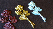 Load image into Gallery viewer, Flower roses resin moulding, golden flowers, furniture appliques, vintage onlays, flower wall pediments, roses onlay