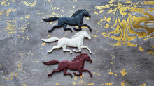 Load image into Gallery viewer, Horse resin overlay 22x10cm (8.6x3.9in), furniture appliques, running mustang overlay