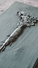 Load image into Gallery viewer, Carrot, Vegetable resin overlay (20cm) , furniture appliques, carrot molding, vegetables appliques, vegetables resin moldings
