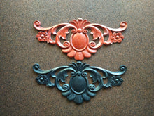 Load image into Gallery viewer, Furniture Pediment embellishment 31cm, Handmade carved embellishment Decorative Applique
