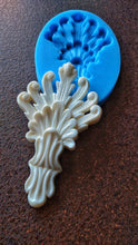 Load image into Gallery viewer, Silicone Mold for Ornate Furniture Embellishment : Vintage Upcycling (13.9cm)
