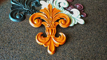 Load image into Gallery viewer, Fleur de Lis Silicone Mold: Vintage Heraldic Embellishments (19.5cm) ,  Fleur de lis Applique, Fleur de lys Mould, Molds for Clay, Molds For Resin, furniture moldings (Copy) (Copy)
