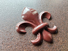 Load image into Gallery viewer, Fleur de Lis Silicone Mold: Vintage Heraldic Embellishments (14.7cm),  Fleur de lis Applique, Fleur de lys Mould, Molds for Clay, Molds For Resin, furniture moldings (Copy) (Copy) (Copy)
