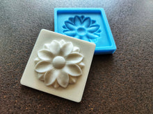 Load image into Gallery viewer, Silicone Mold with volumetric flower element,  DIY tiles for home art projects
