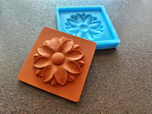 Load image into Gallery viewer, Silicone Mold with volumetric flower element,  DIY tiles for home art projects
